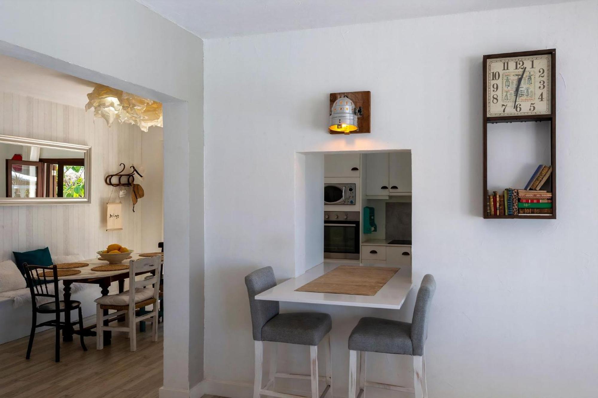 Strandnahe German Mit Grosser Poolterrasse * Son Bou