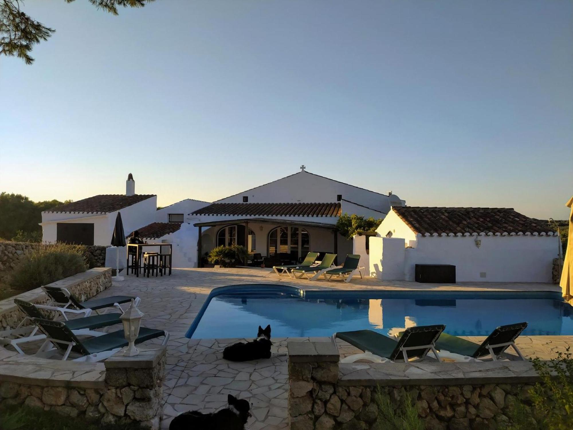 Gemuetliches In Alaior Mit Privatem Pool Сasa de vacaciones *