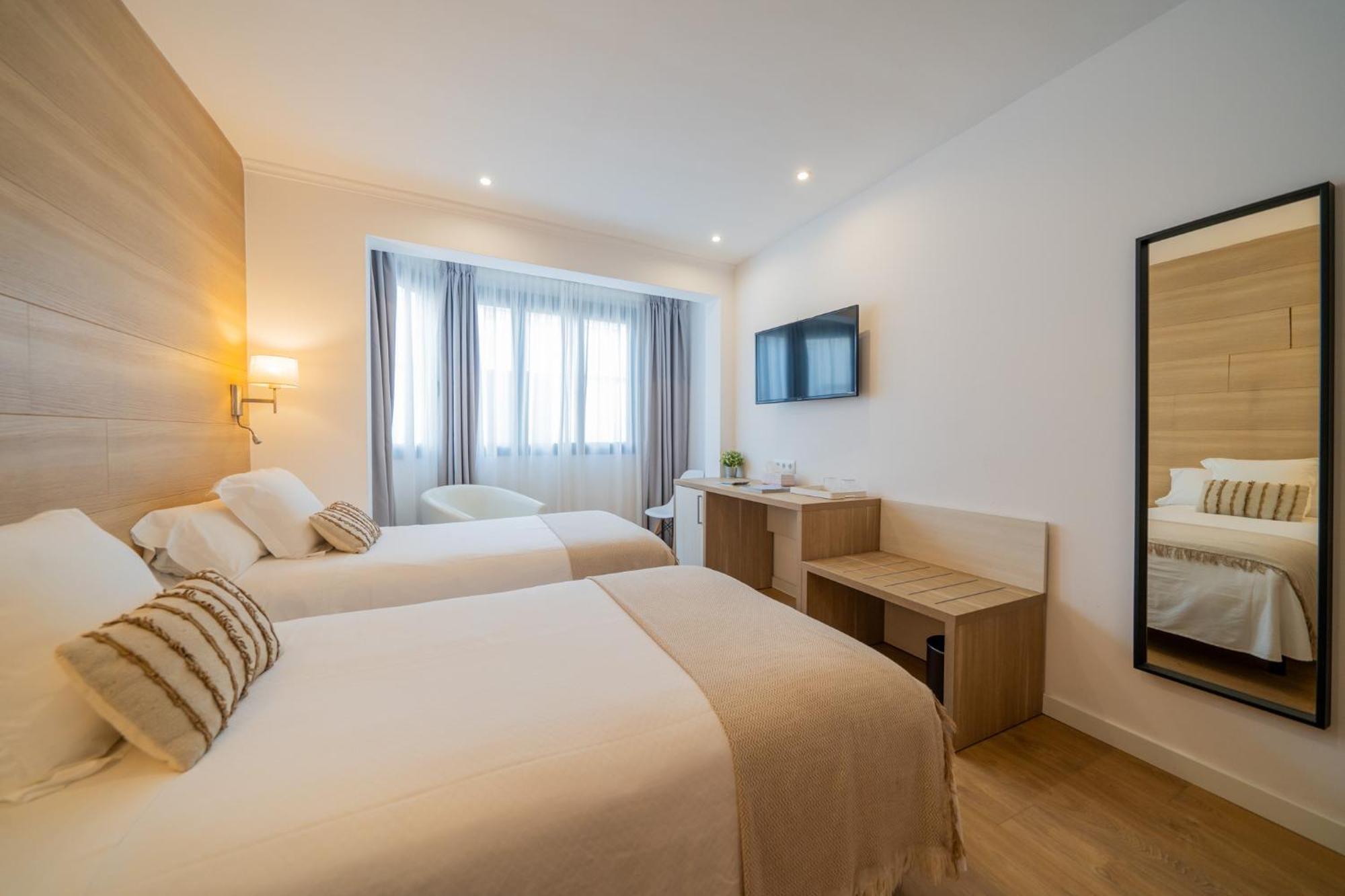 Hostel Hostal Menurka Ciutadella (Menorca)