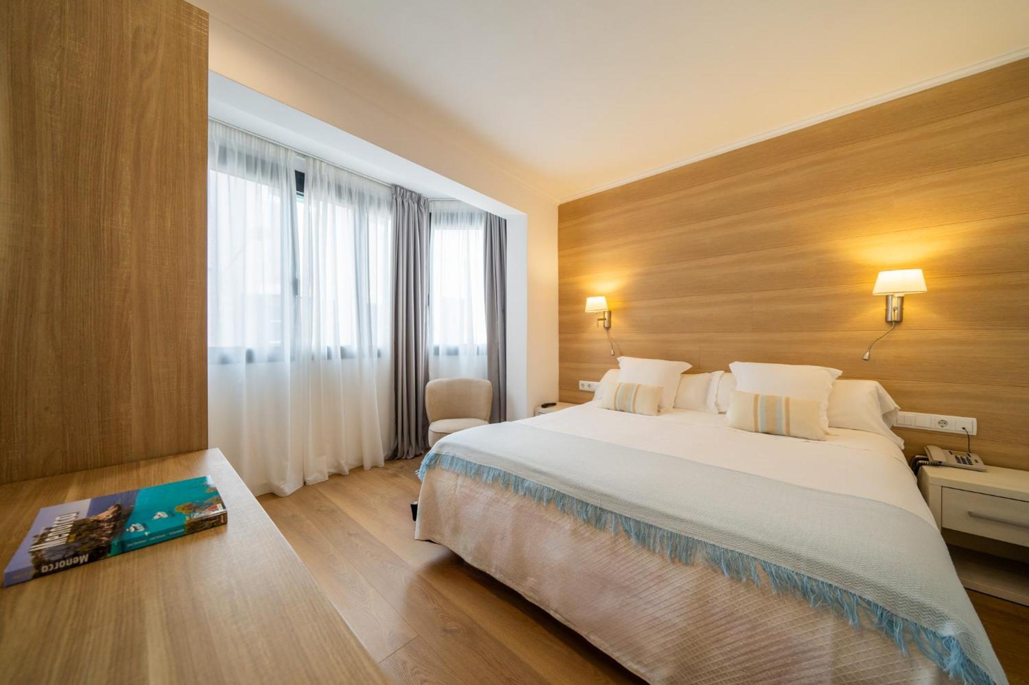 Hostal Menurka Hostel *