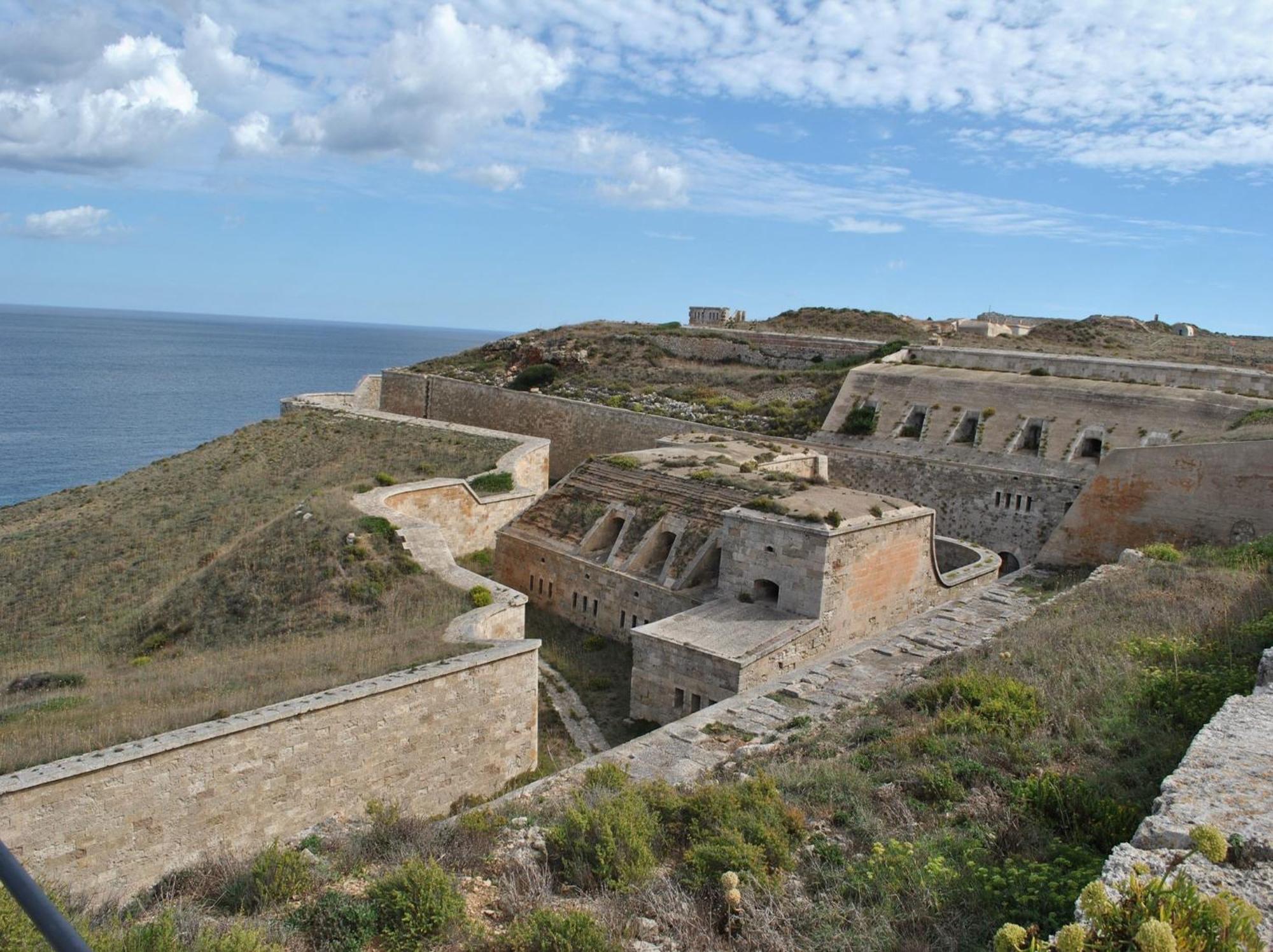 Est Menorca *