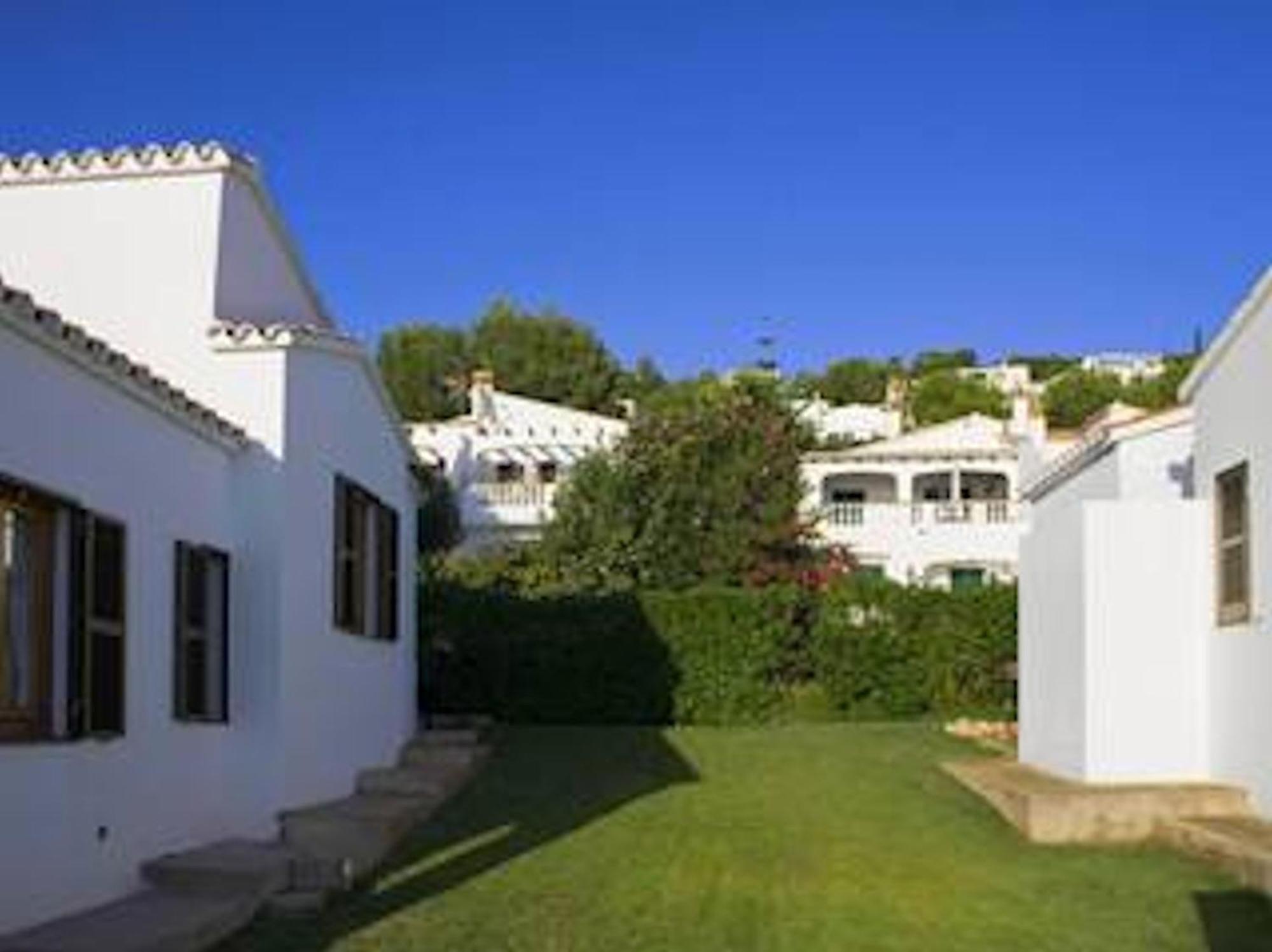 Villa Est Menorca *