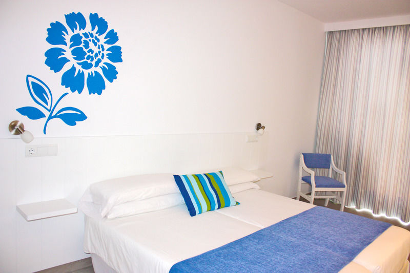 Xuroy Hotel 2*