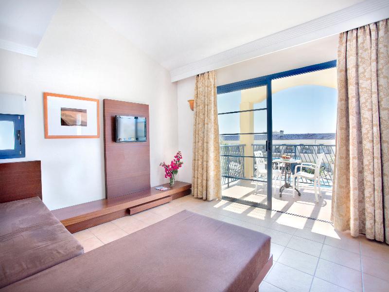 Aparthotel Marsenses Paradise Club Cala'N Bosch (Menorca)