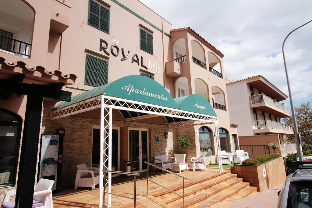 Aparthotel Royal Life 3*