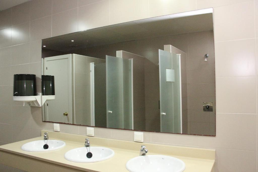 & Gym Relise - Juvenil Hostal Sant Lluís