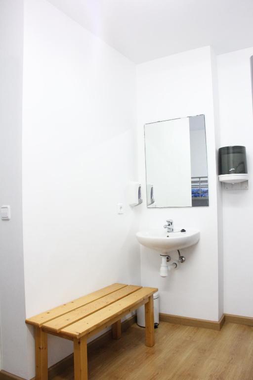 Hostal & Gym Relise - Juvenil Sant Lluís