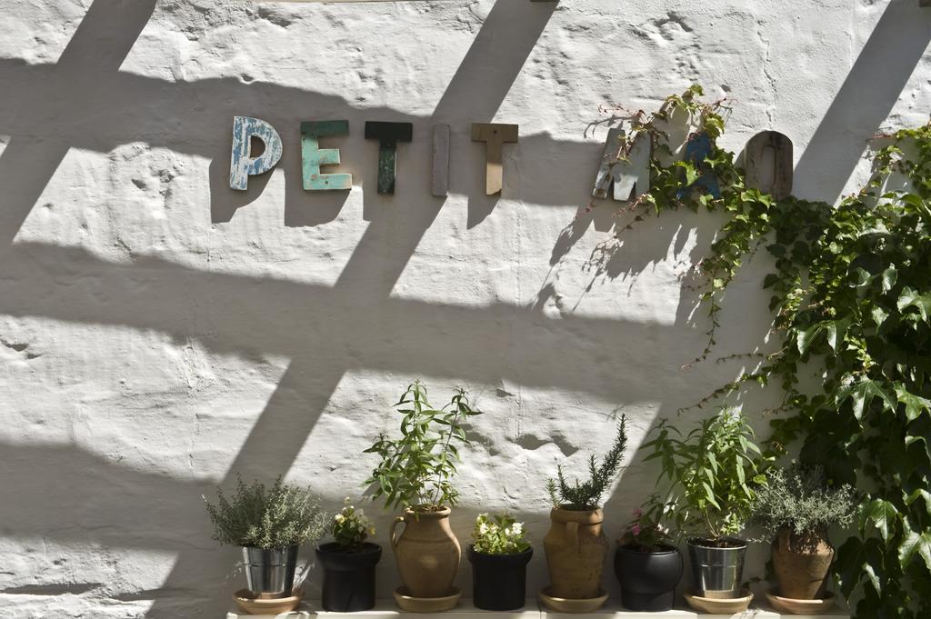 Hotel Petit