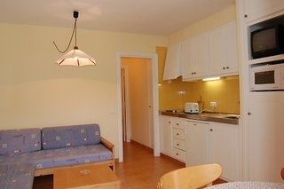 Desmais Hotel