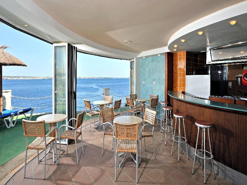 Globales Almirante Farragut Cala'N Blanes (Menorca)