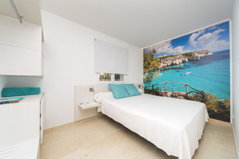 Del 4* Cala'N Forcat (Menorca)