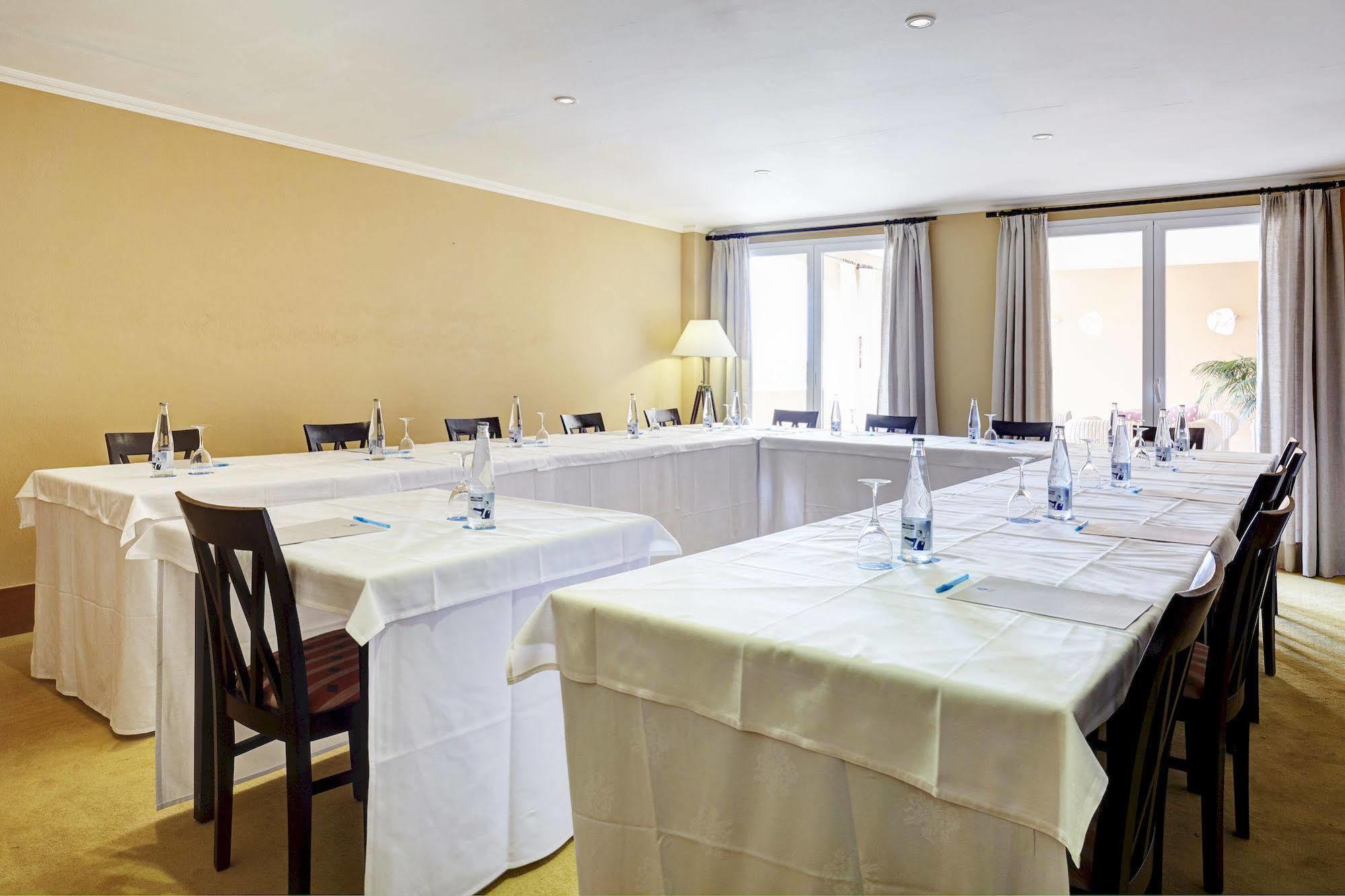 Aparthotel Grupotel Macarella & 4*