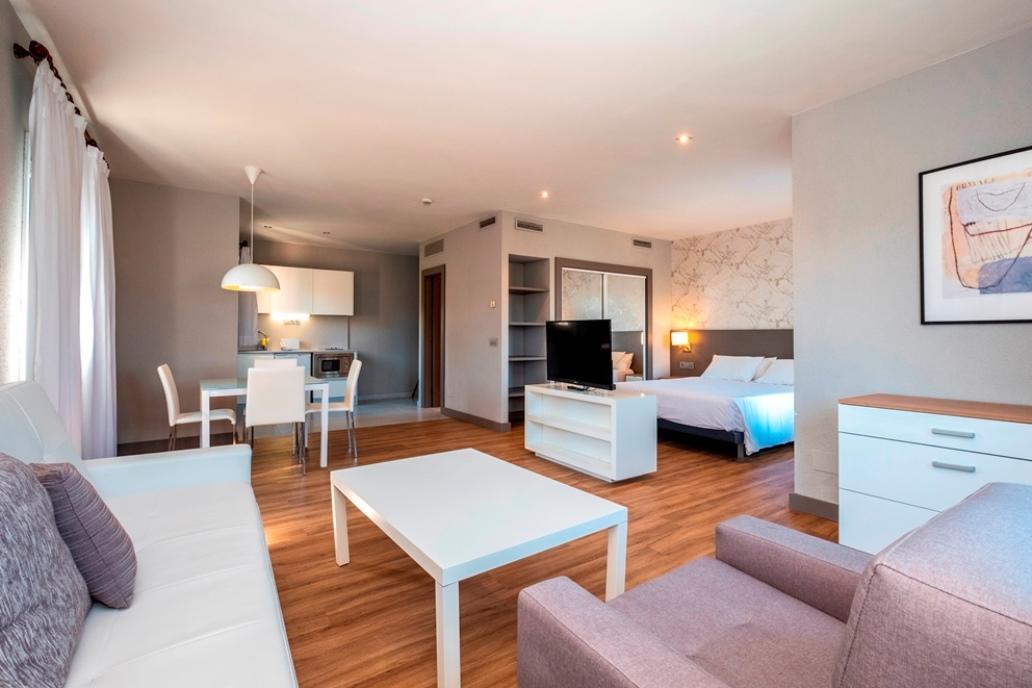 Apartahotel Hg Jardin De Menorca 4*