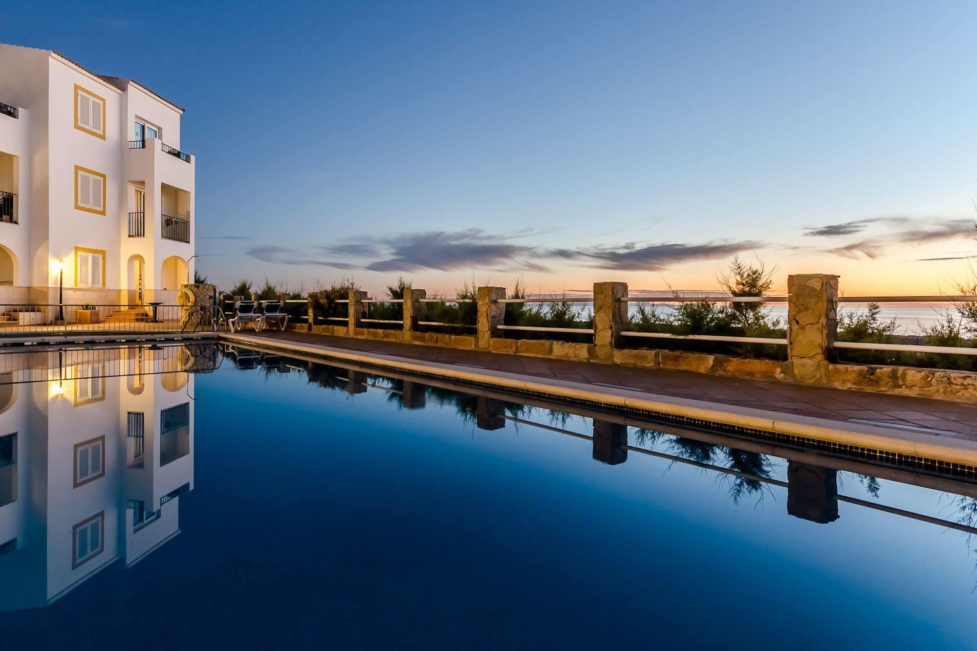 Blancala Apartahotel Cala Blanca (Menorca)