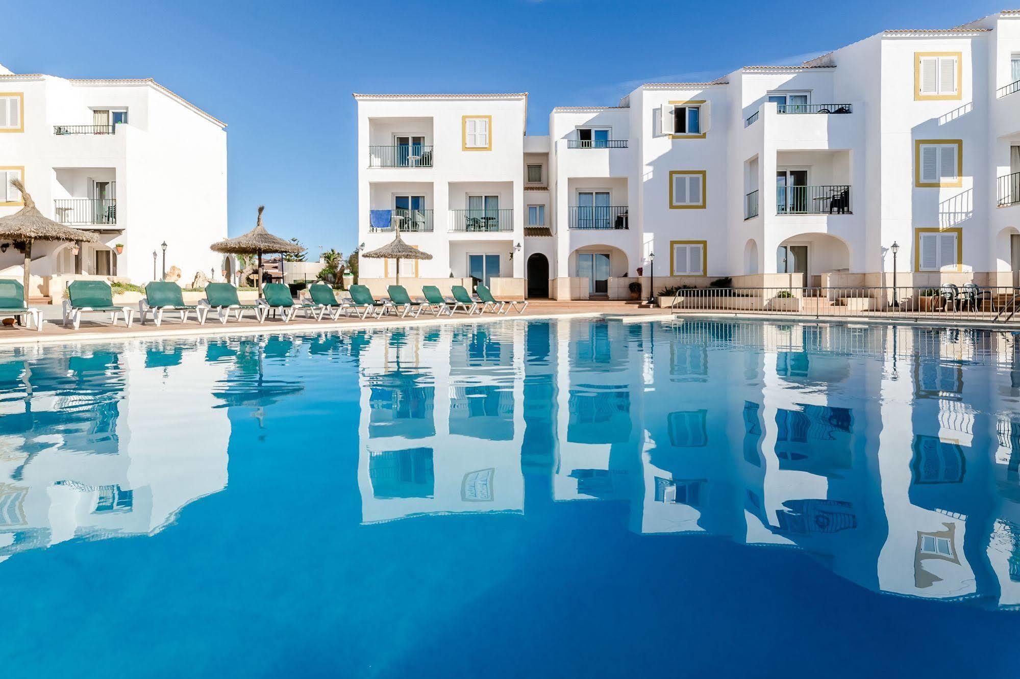 Blancala Apartahotel