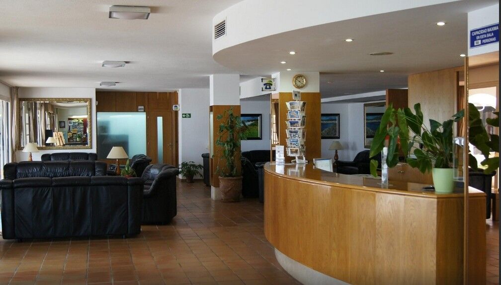 Seth Isla Paraiso Aparthotel