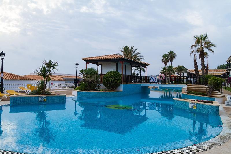 Seth Isla Paraiso Aparthotel 3*