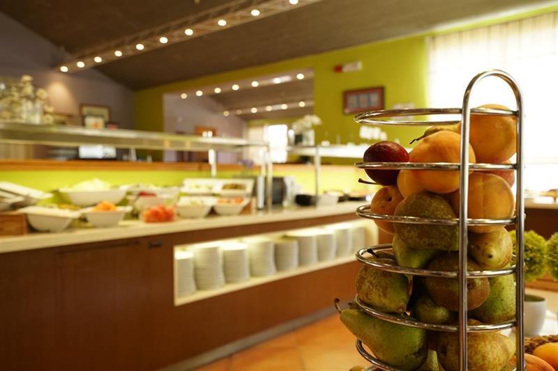 Pierre & Menorca Cala Blanes 3*