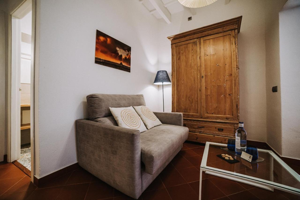 Hotel Petit 5 Fars (adults Only)