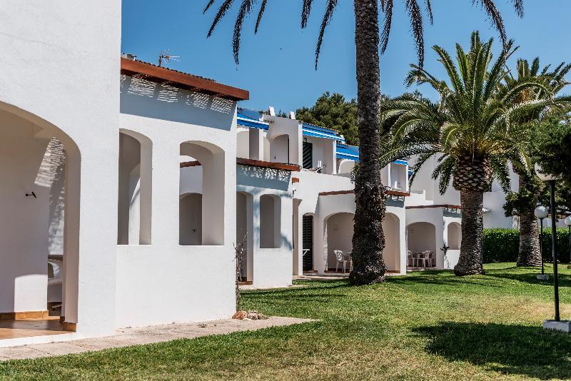 Hotel Brisas I & Ii 2*