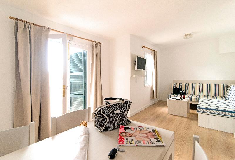 Cala Blanca Apartamento *