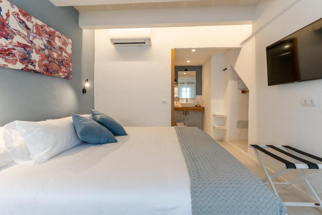 M - 27 Hotel
